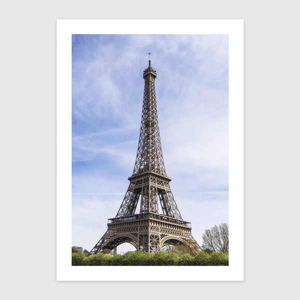 Eiffel-torony felhős éggel